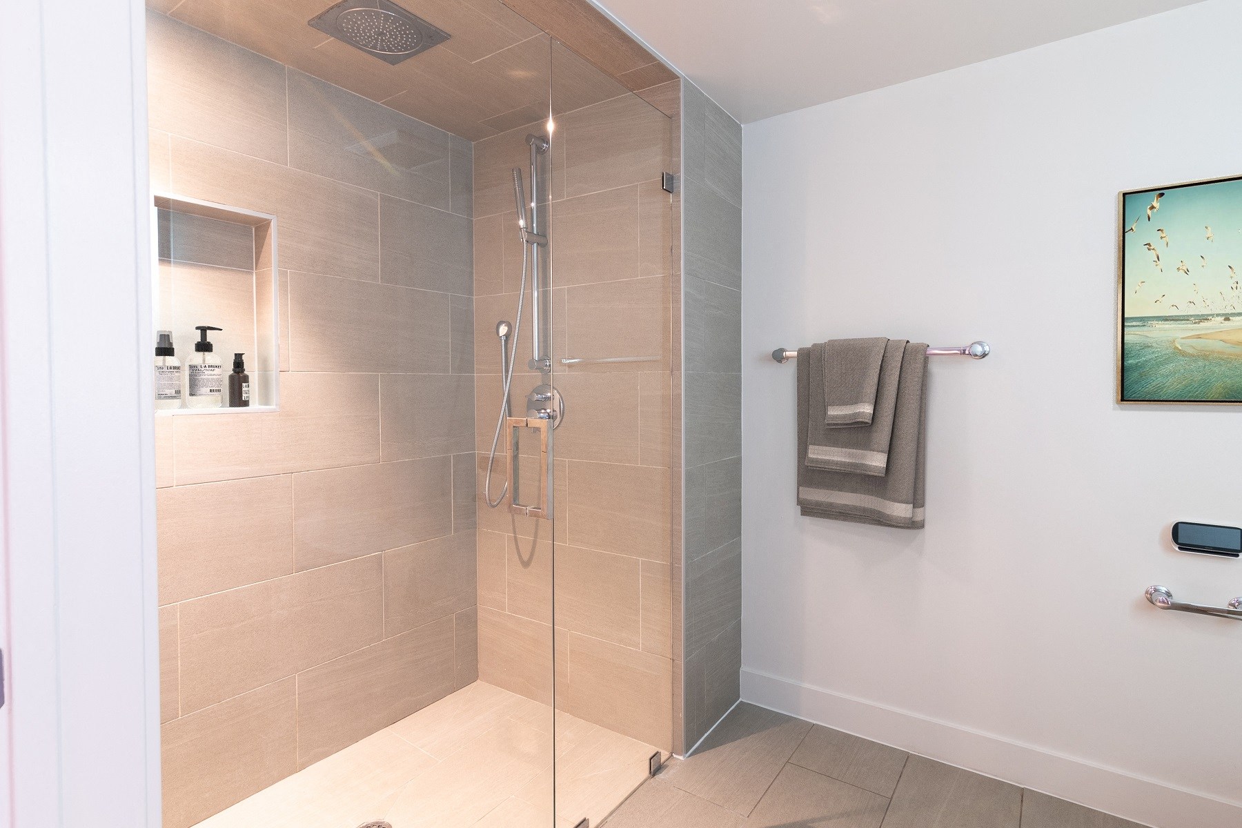 1539 508 Loft Full Bath2